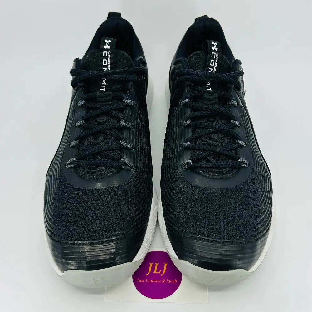 Under Armour external strategically grooves