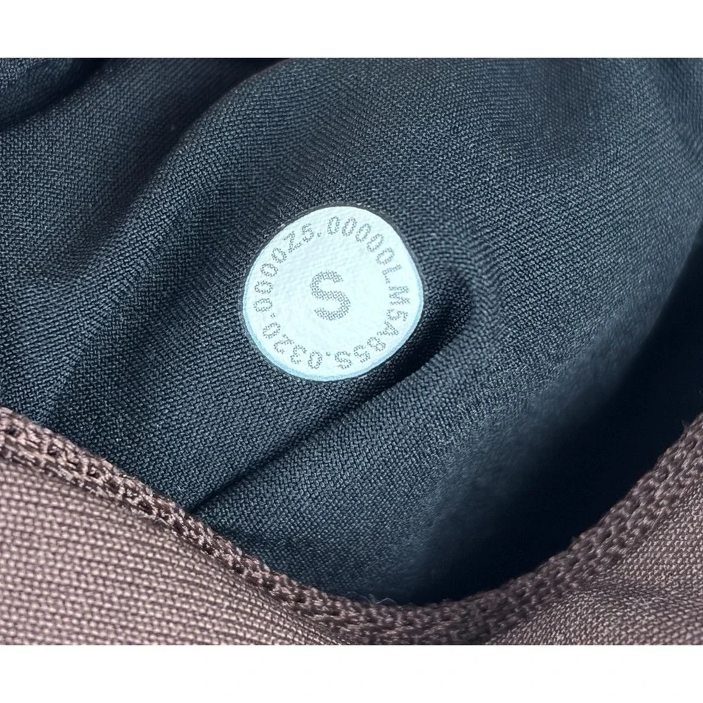 lululemon athletica please see