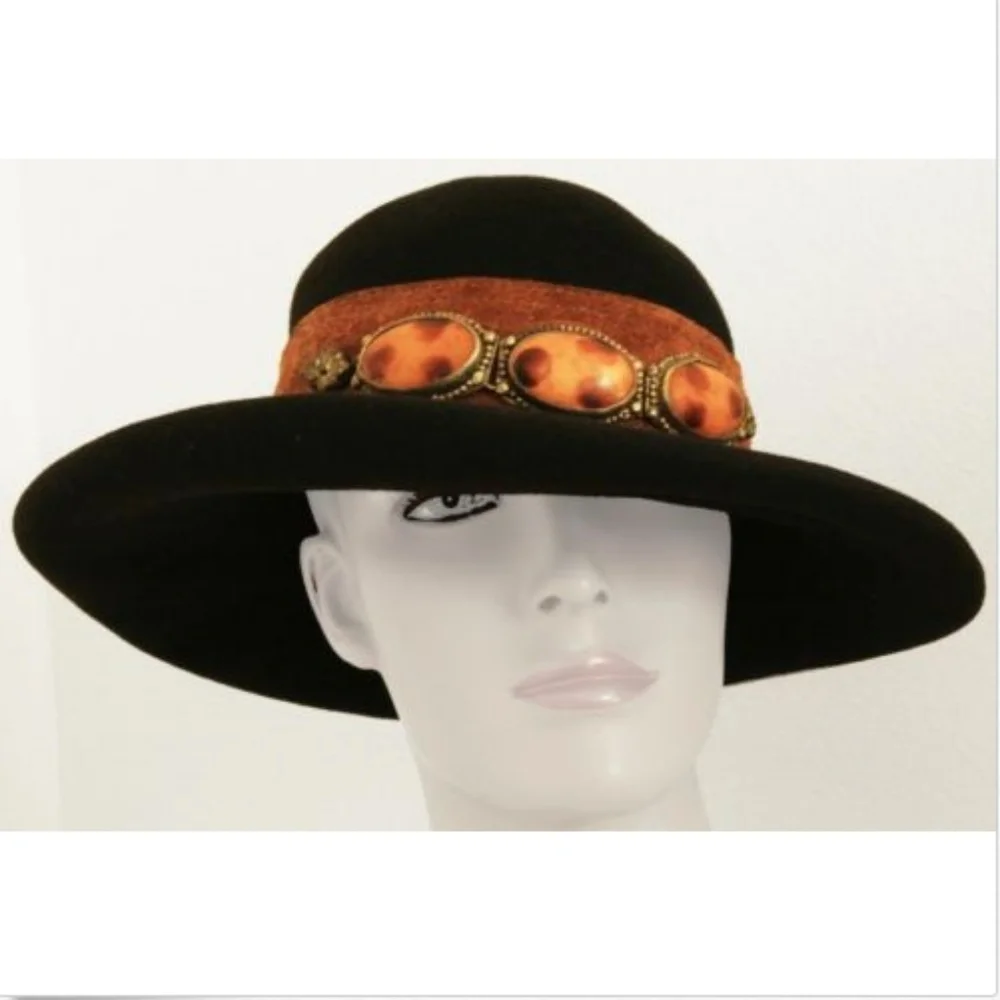 Eric Javits authentic preowned