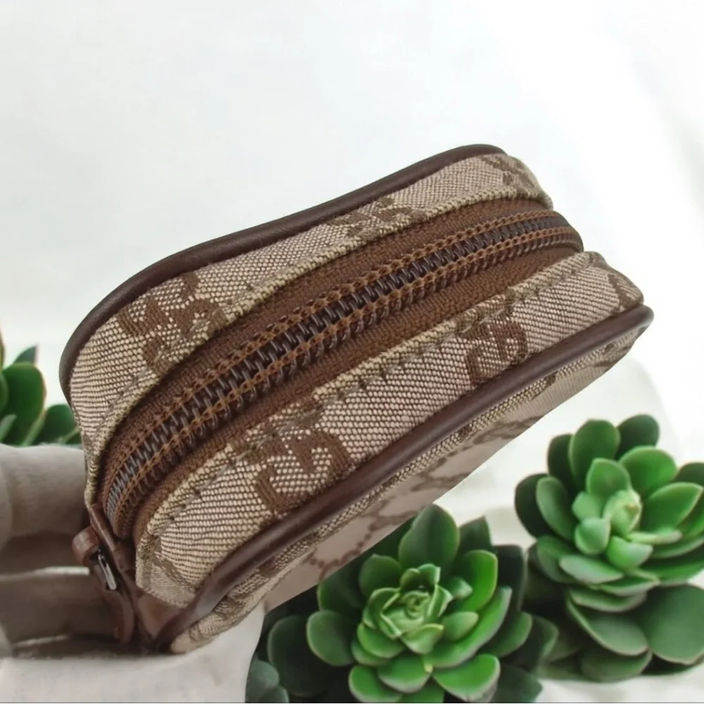 Gucci pre owned