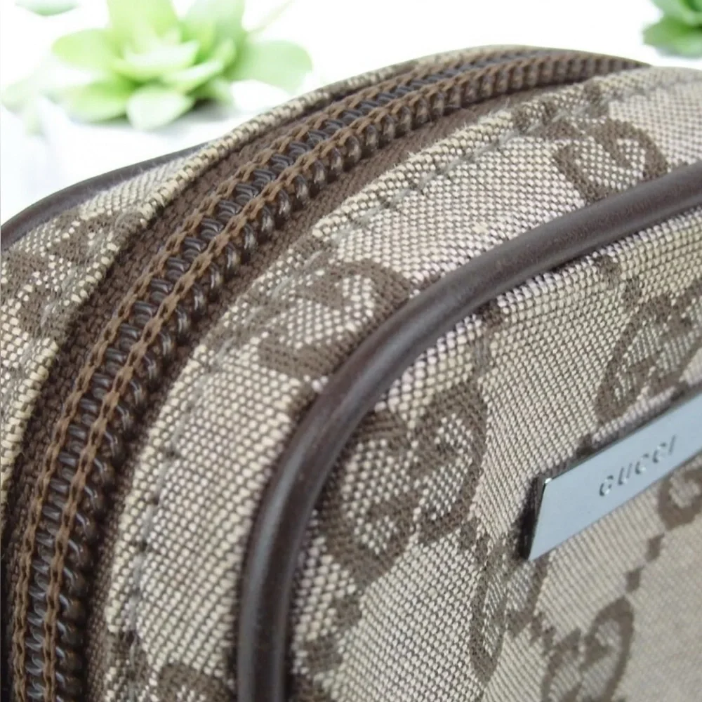 Gucci pre owned