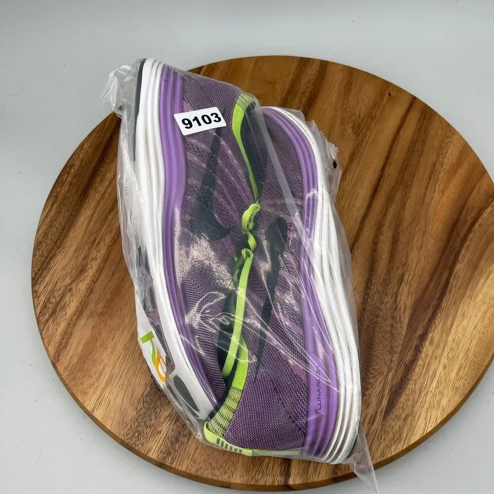 Nike see shipping shoes