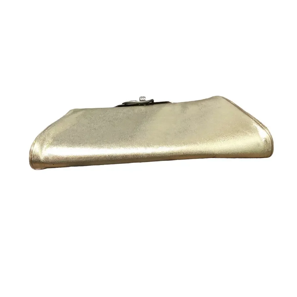Wearwell vintage clutch