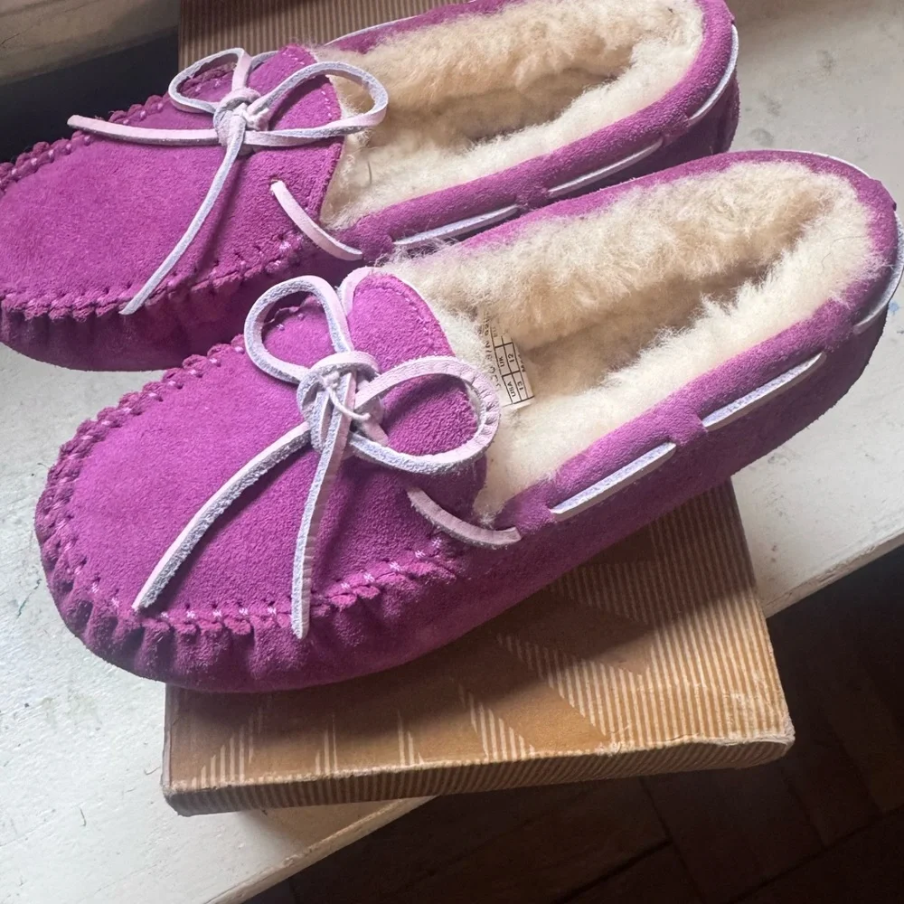 UGG kids Magenta Moccasins Purple