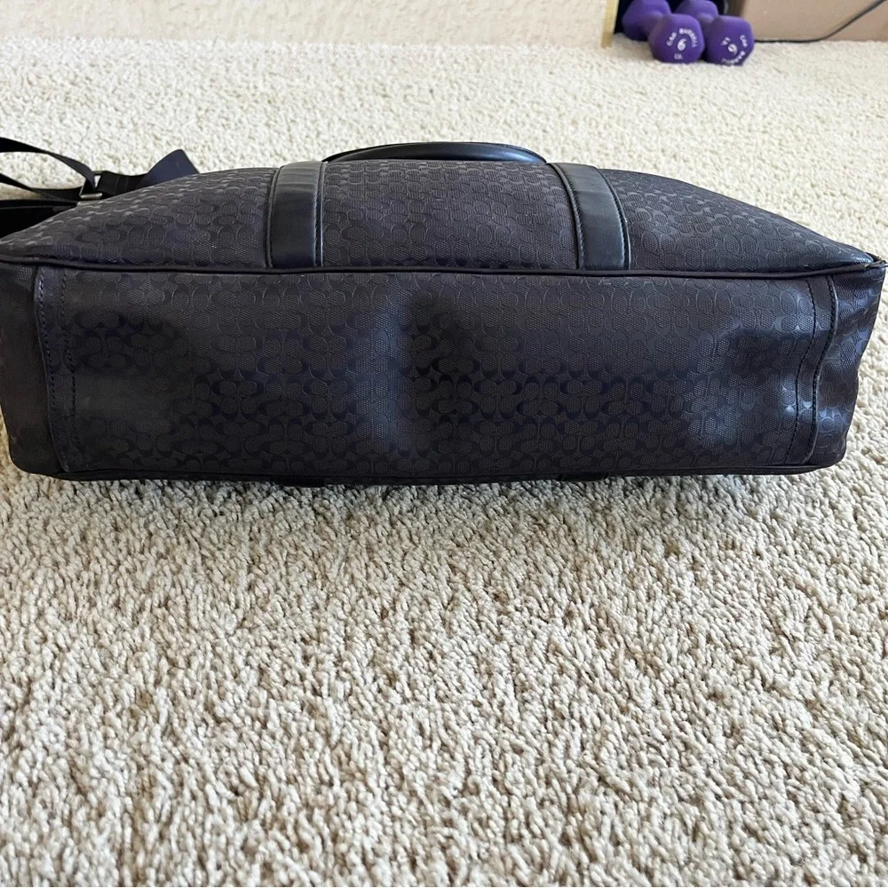 Coach signature print