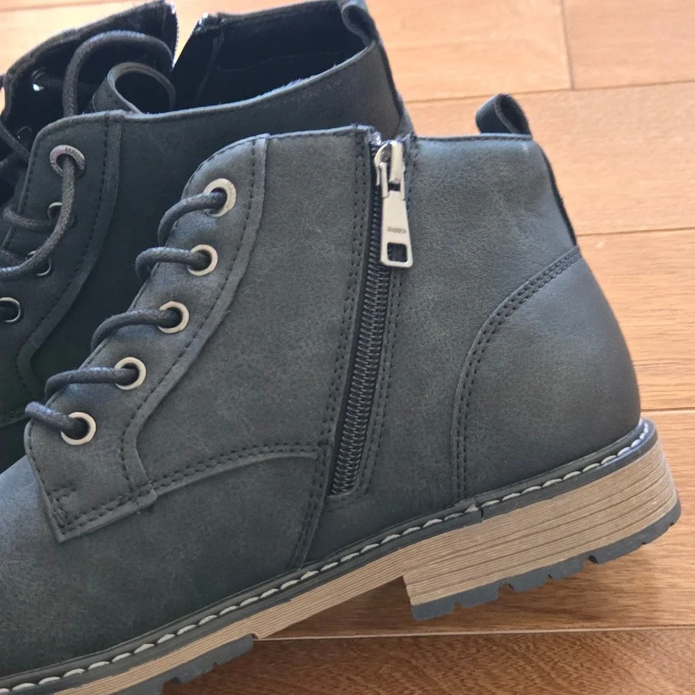 Madden by Steve Madden madden by