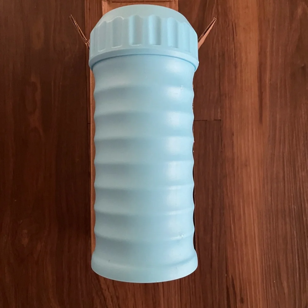 N/A blue piping