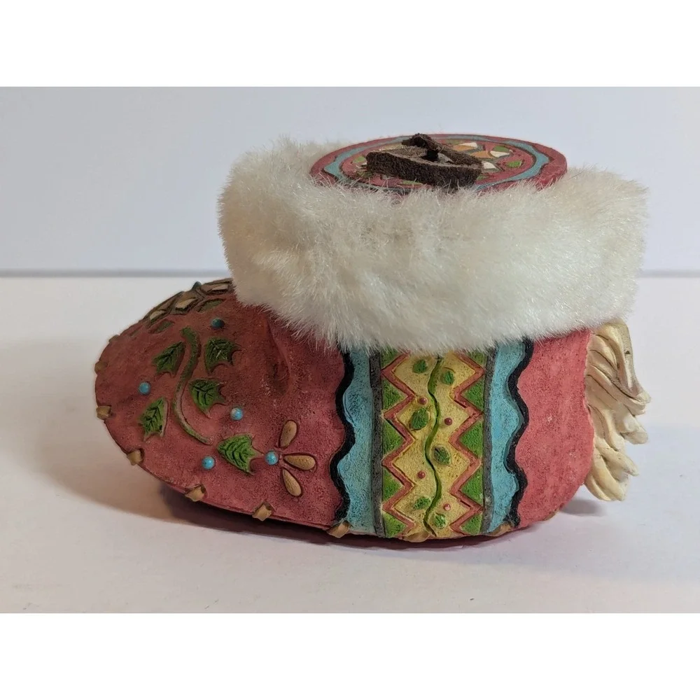 Enesco bp2 moccasin trinket