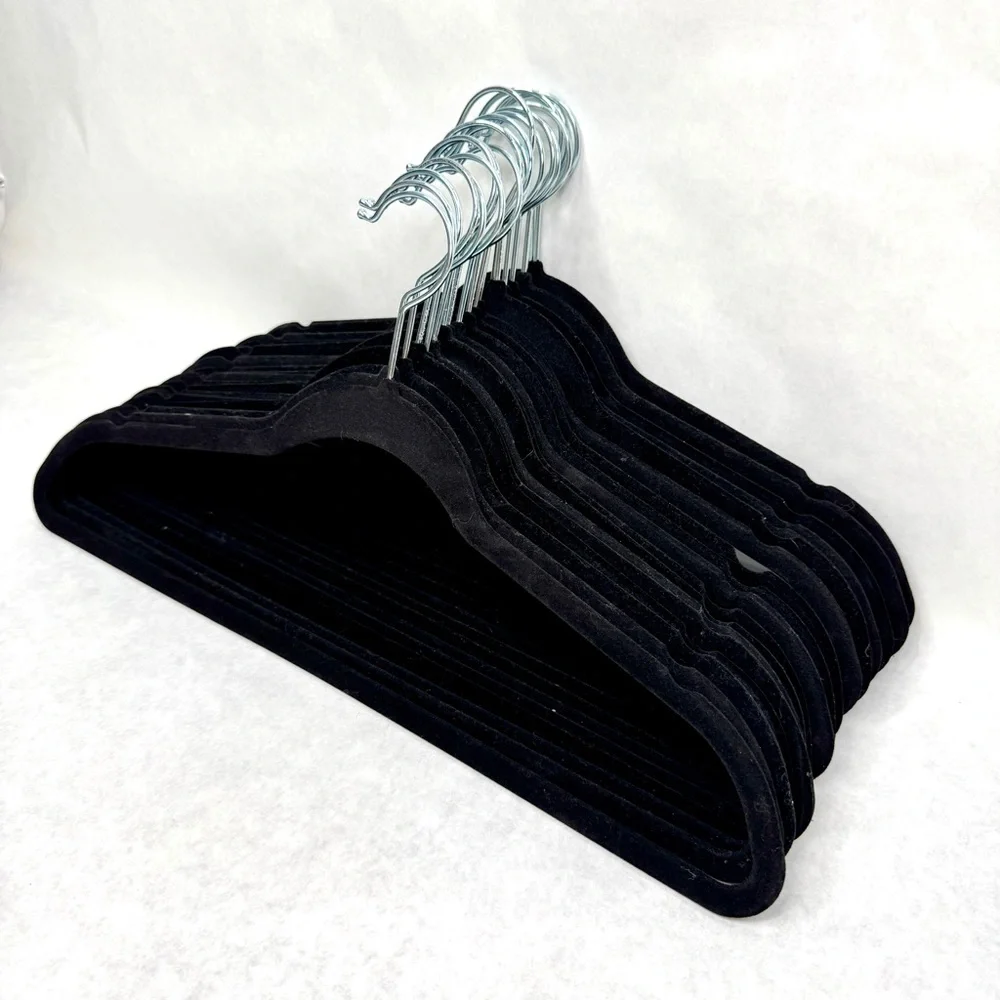 N/A black velvet