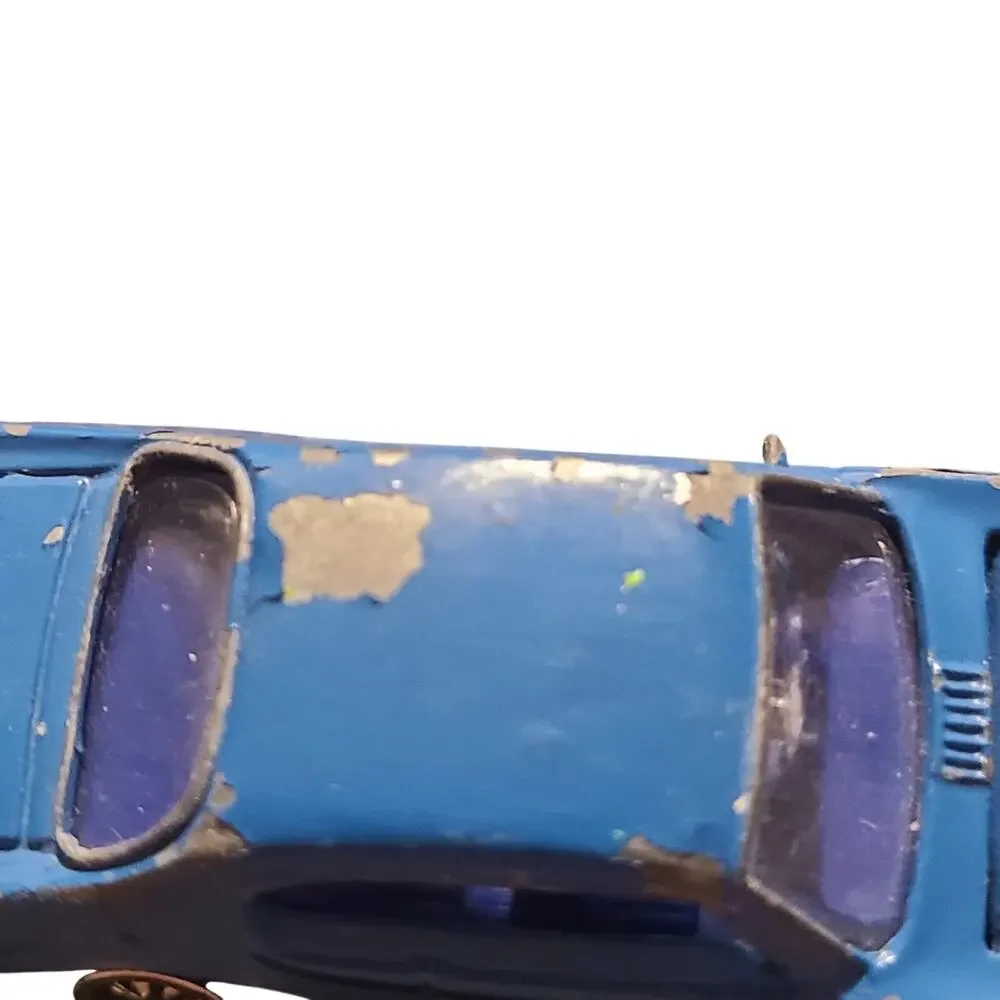 Johnny Lightning this paint