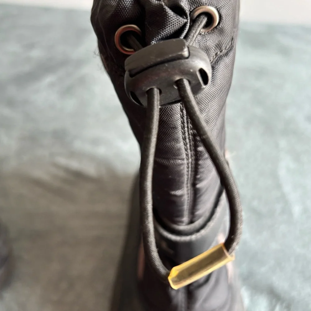 Sorel youth winter