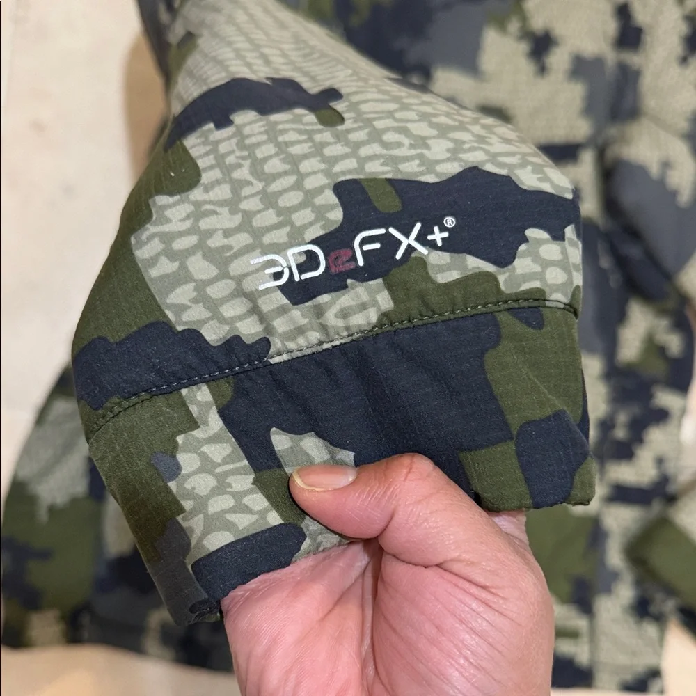 KUIU durable lightweight