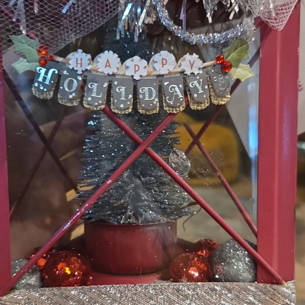 N/A small decorative