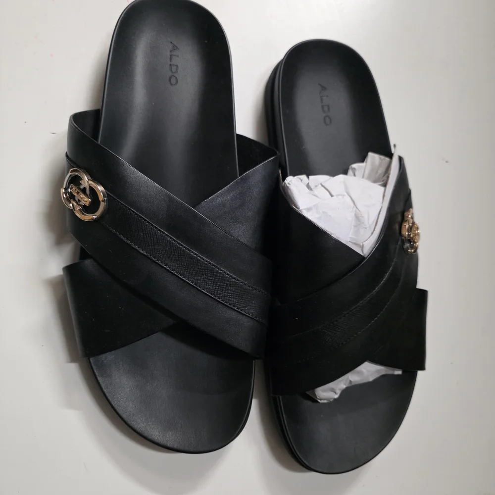 Aldo step into