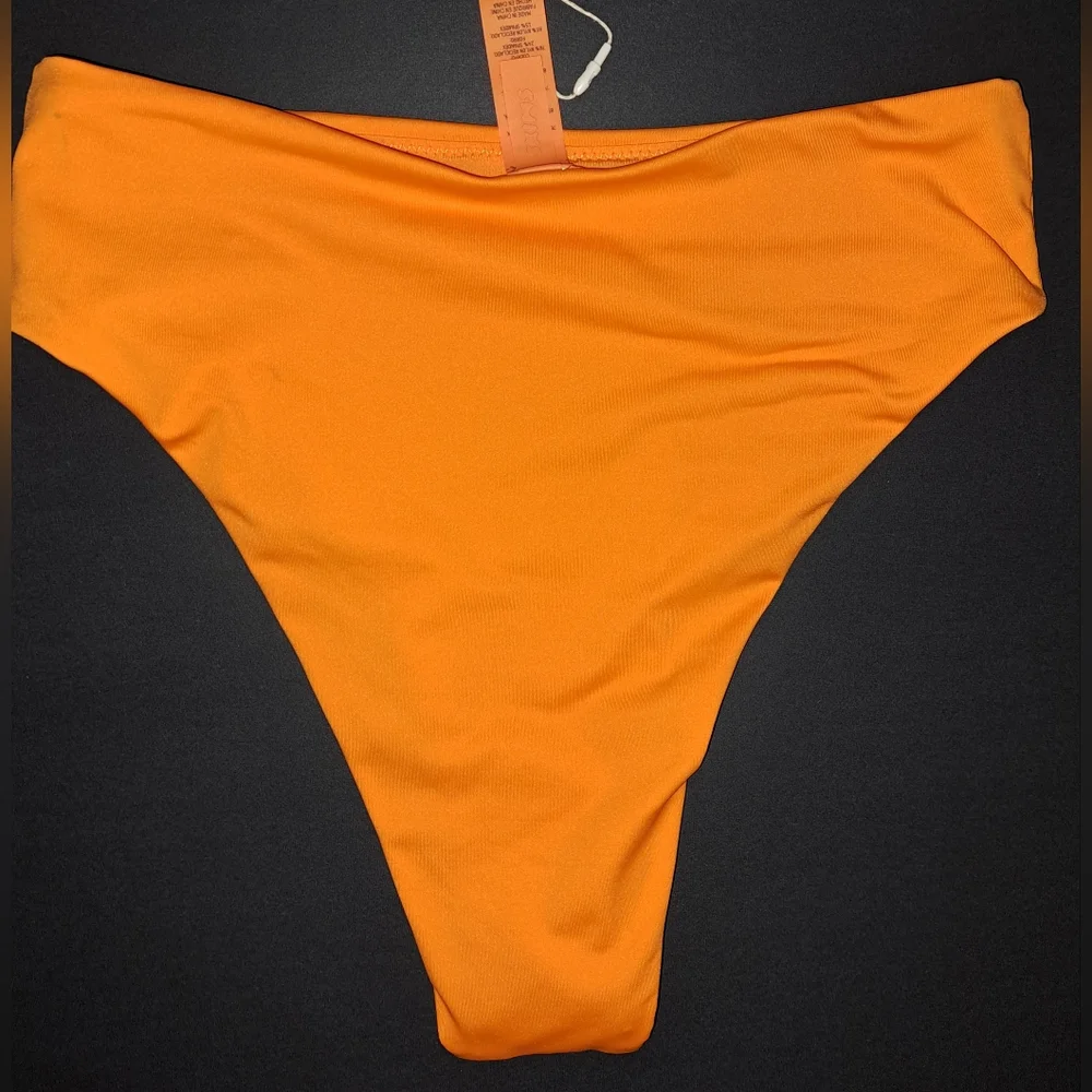 🧡nwt skims