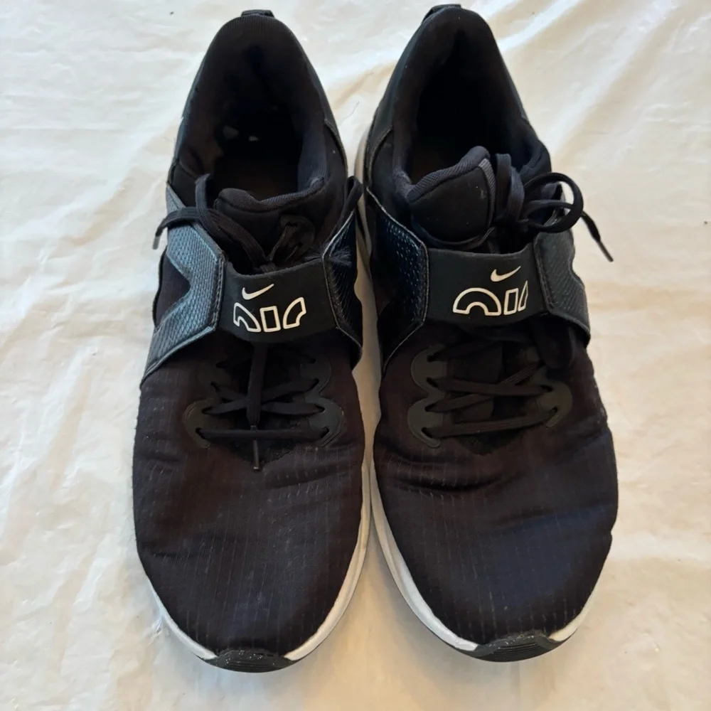 Nike without s24