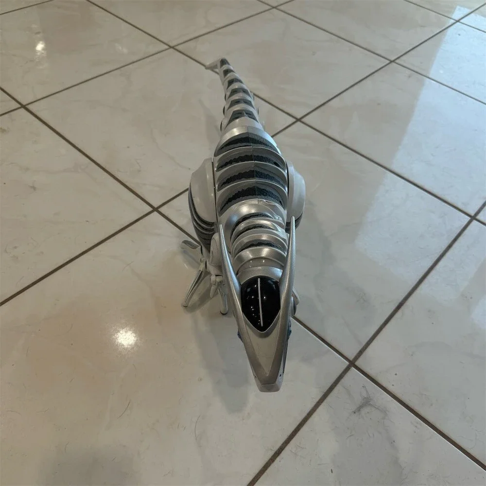 Wowwee roboraptor brings
