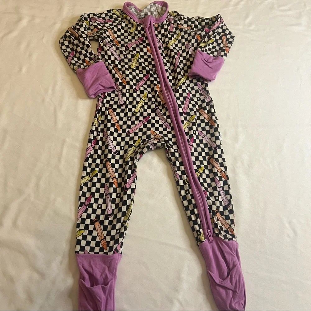 Dream Big Little Bamboo Zipper Footie Pajamas Crayon Print 3-6 Months