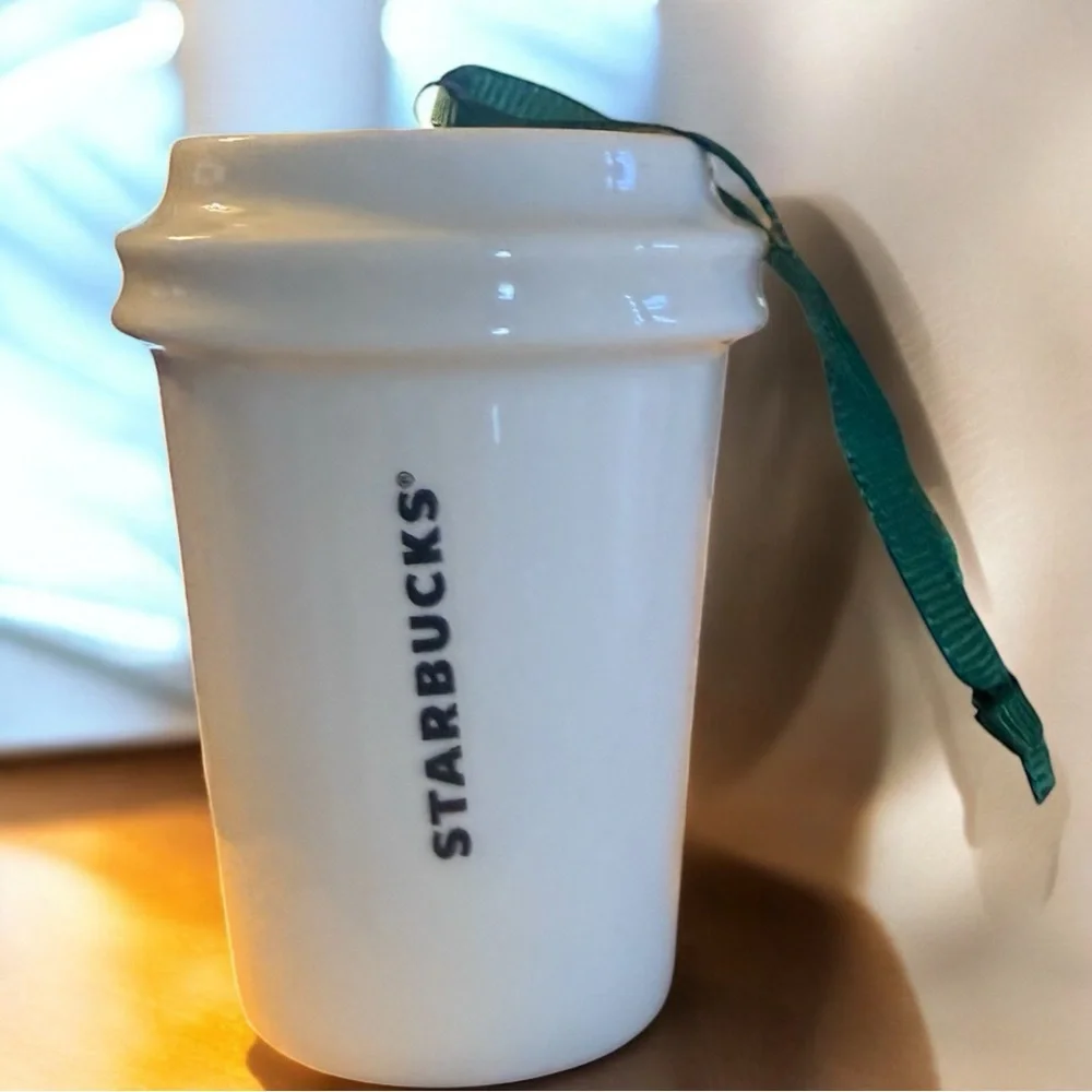 Starbucks super cute