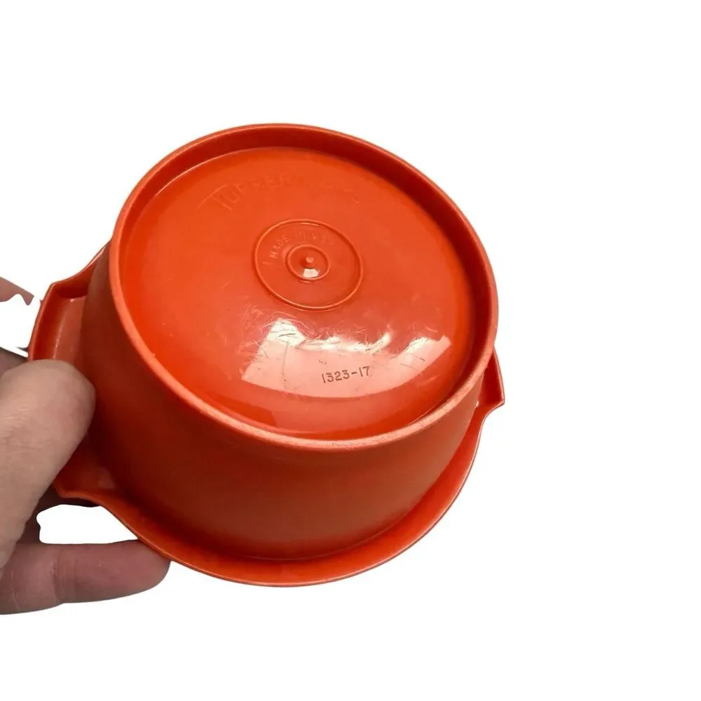 Tupperware 10 oz