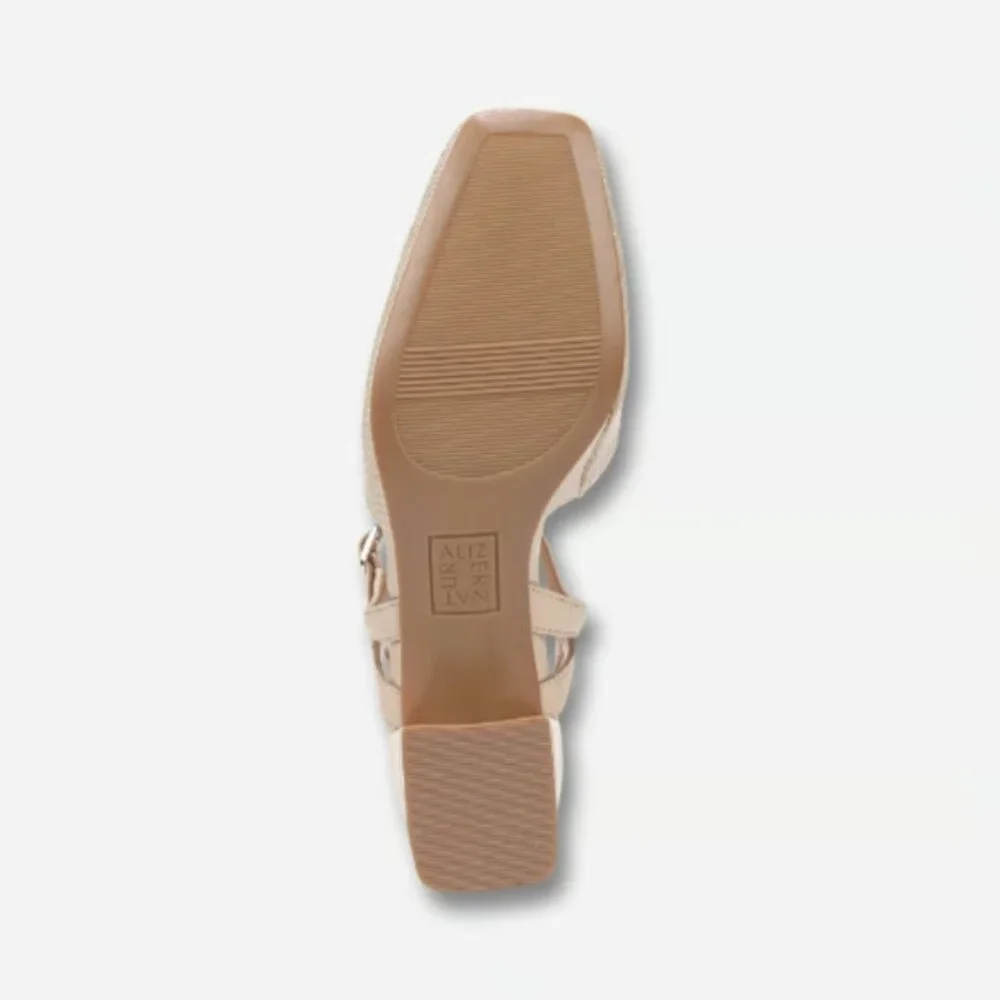 Naturalizer buckle outdoor