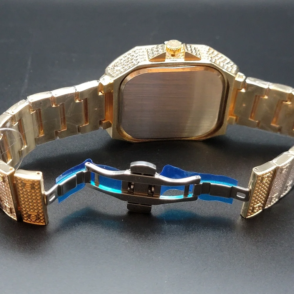 Montres Carlo new gold