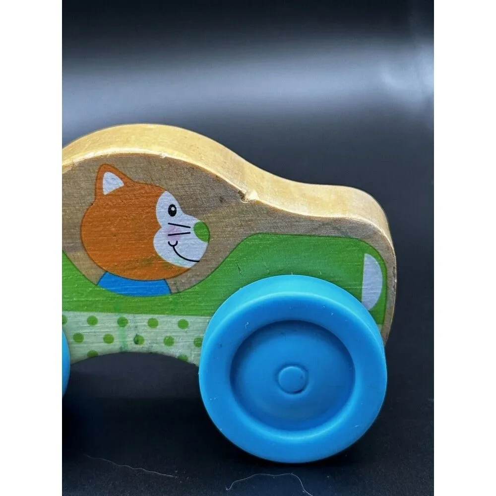 Melissa & Doug cat hands toddler