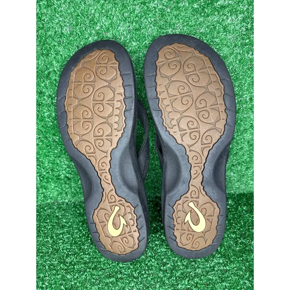 OluKai ohana sandals