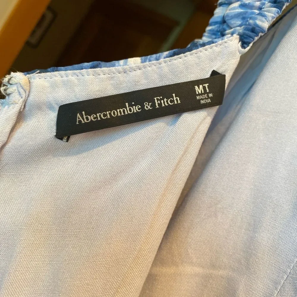Abercrombie & Fitch chic dress