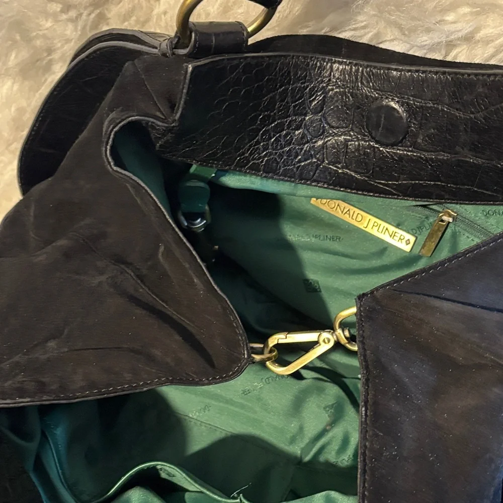 Donald J. Pliner Black Textured Shoulder Bag