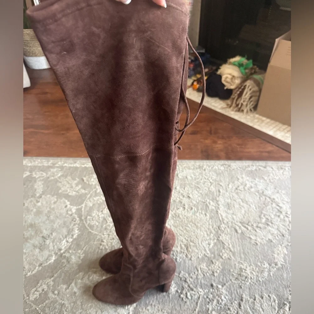 Stuart Weitzman off size
