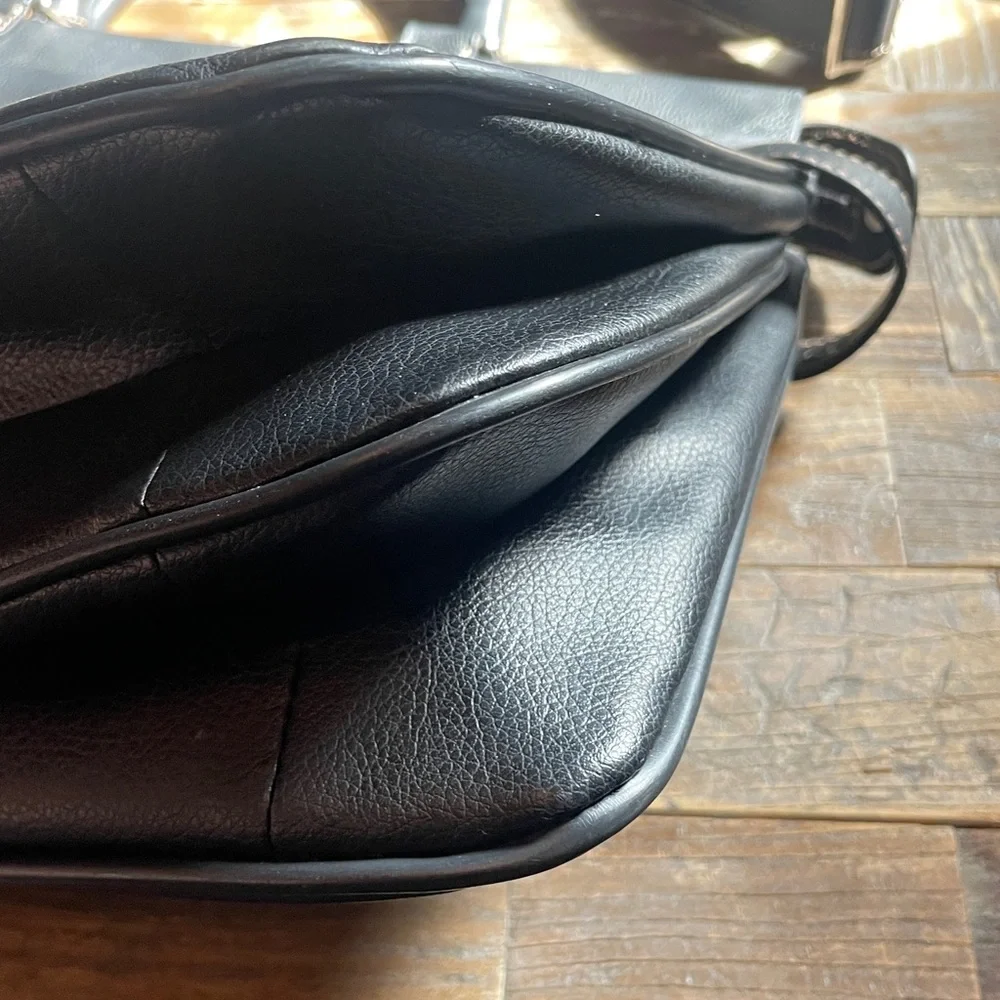 Franklin Covey Pebbled Faux Leather Briefcase🖤