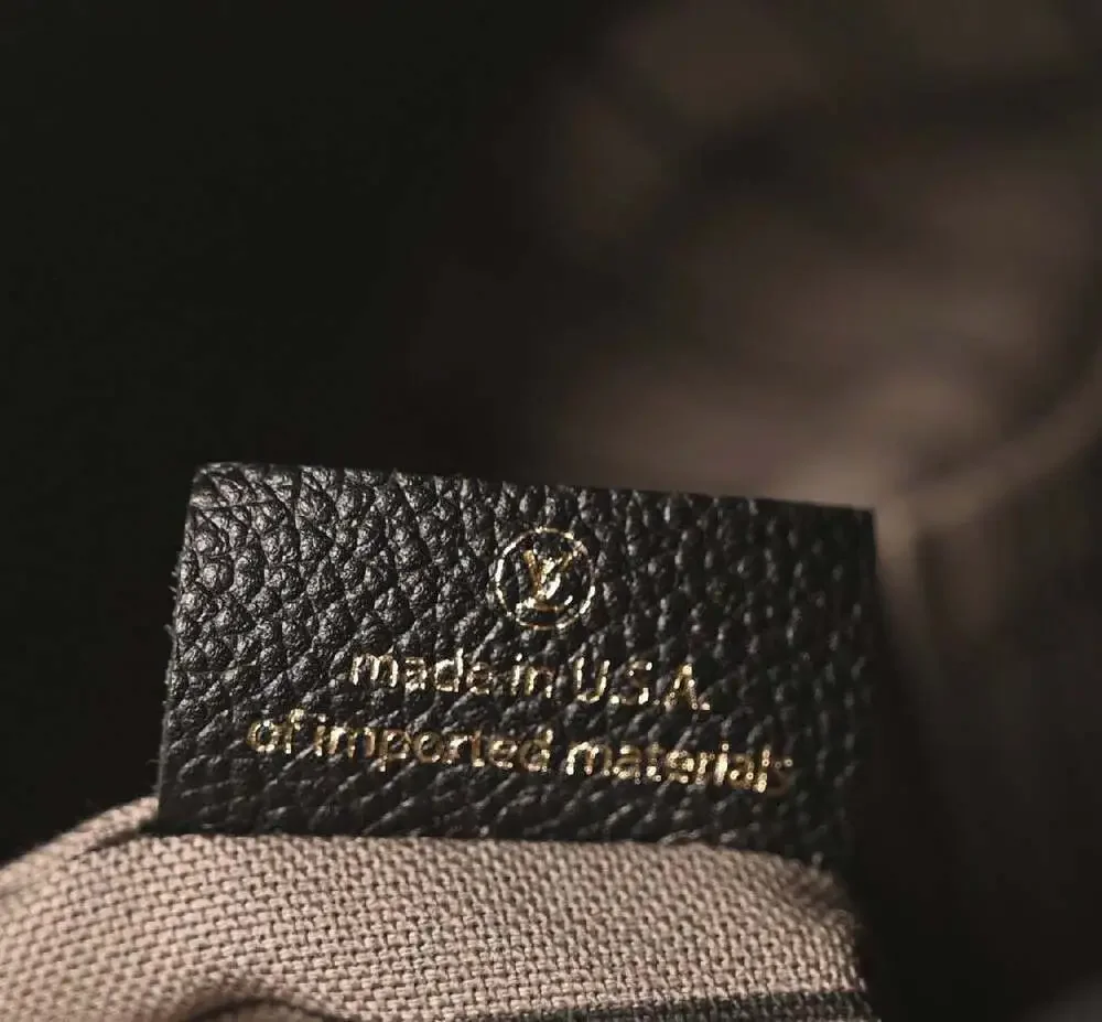 💋Louis Vuitton Melie Monogram Empreinte Leather Hobo Bag Noir Black