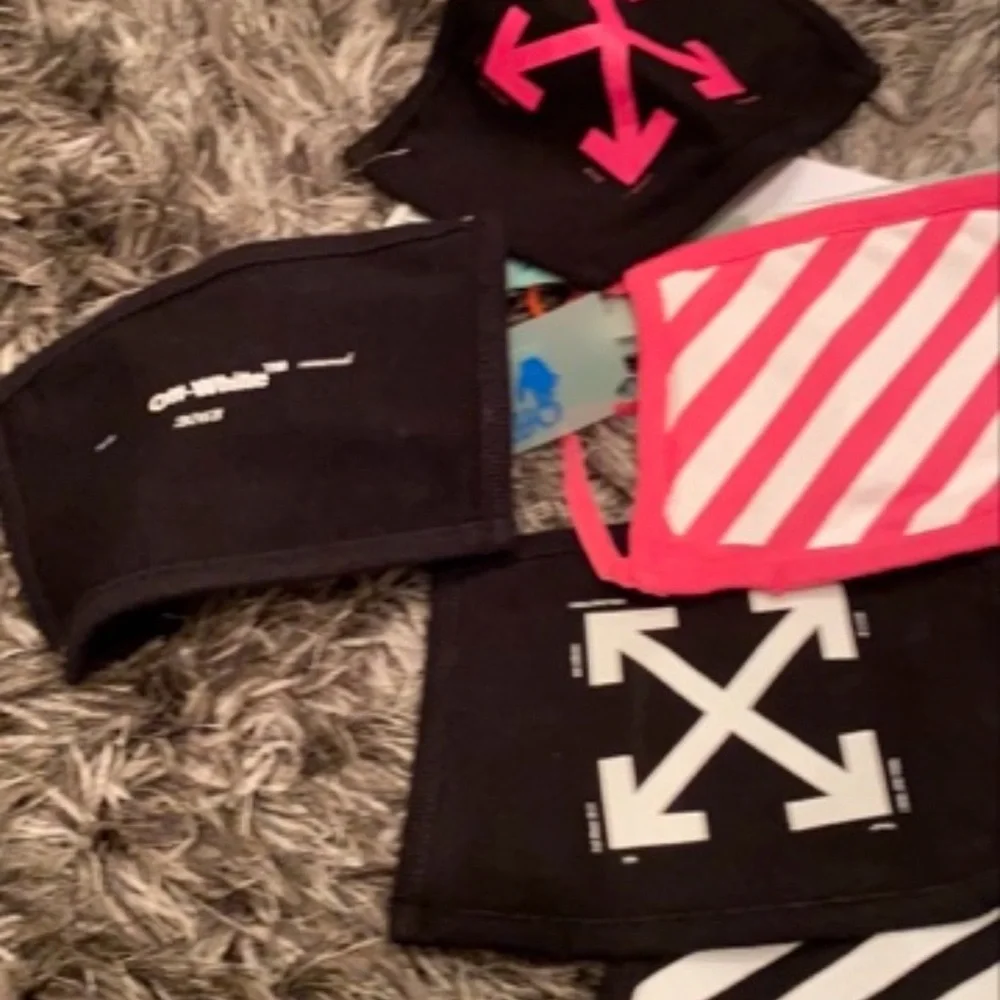Off-White black mask