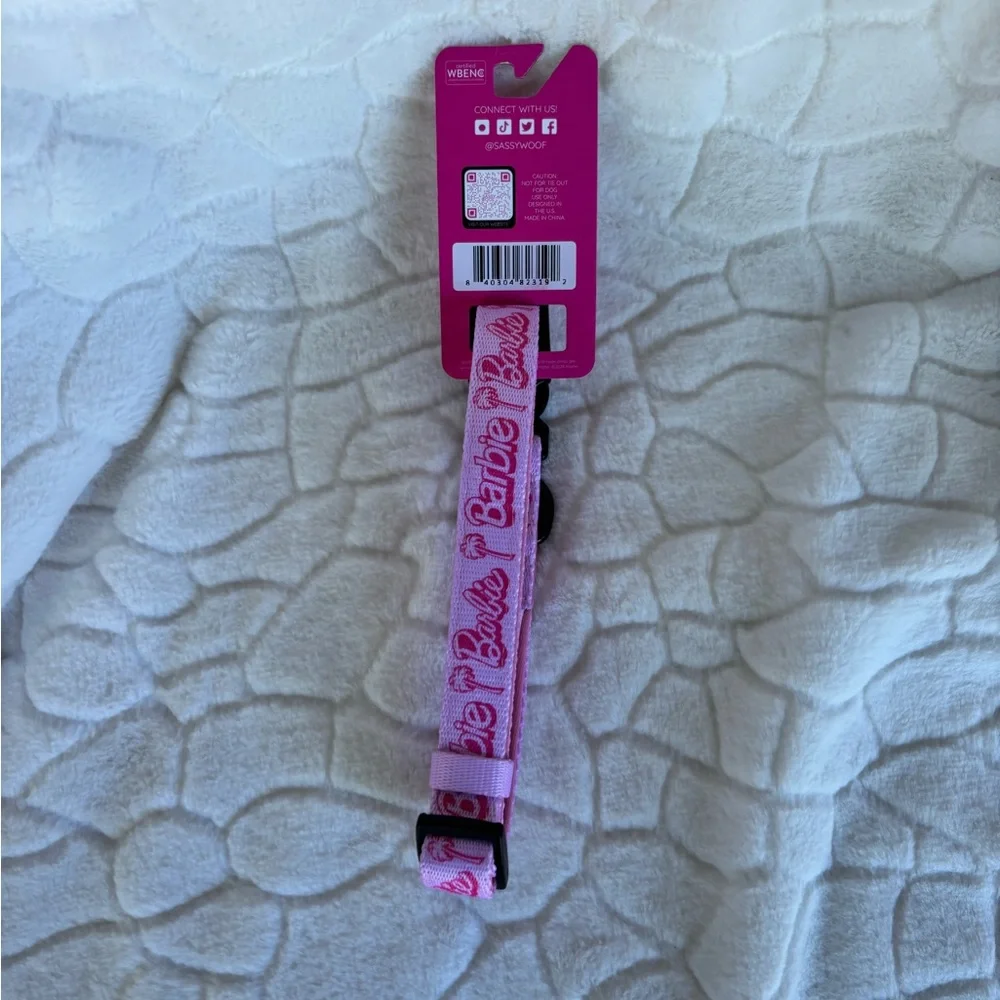 Sassy Woof adjustable pink