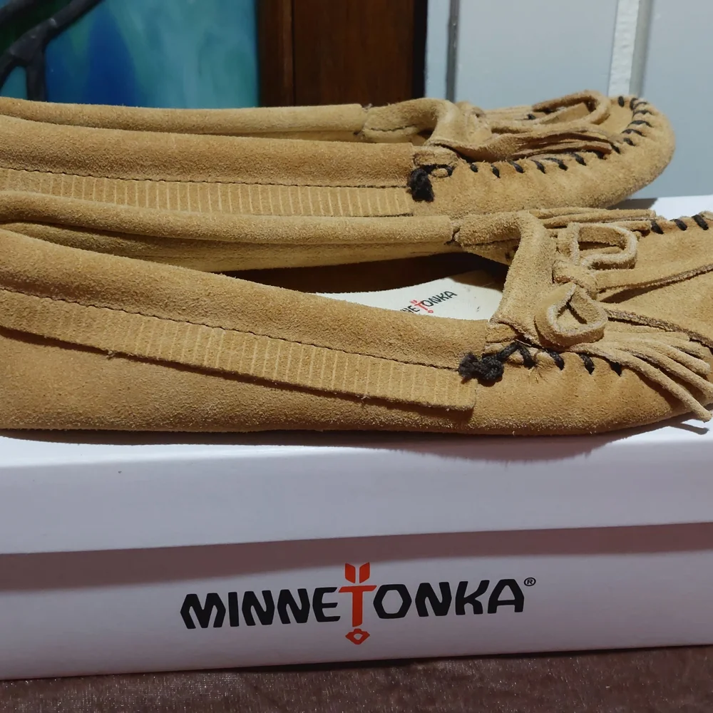 Minnetonka suede moccasin