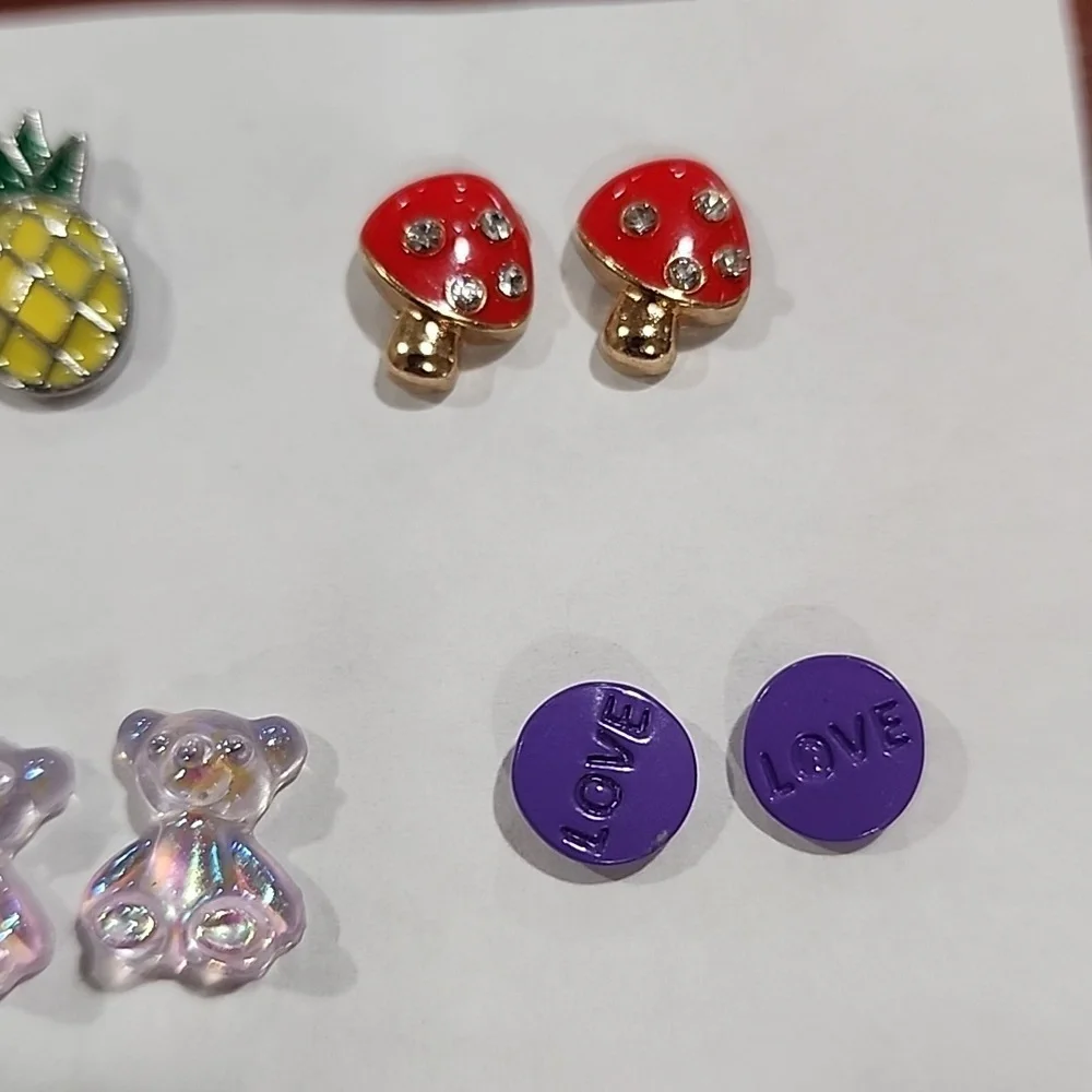 N/A fun colorful