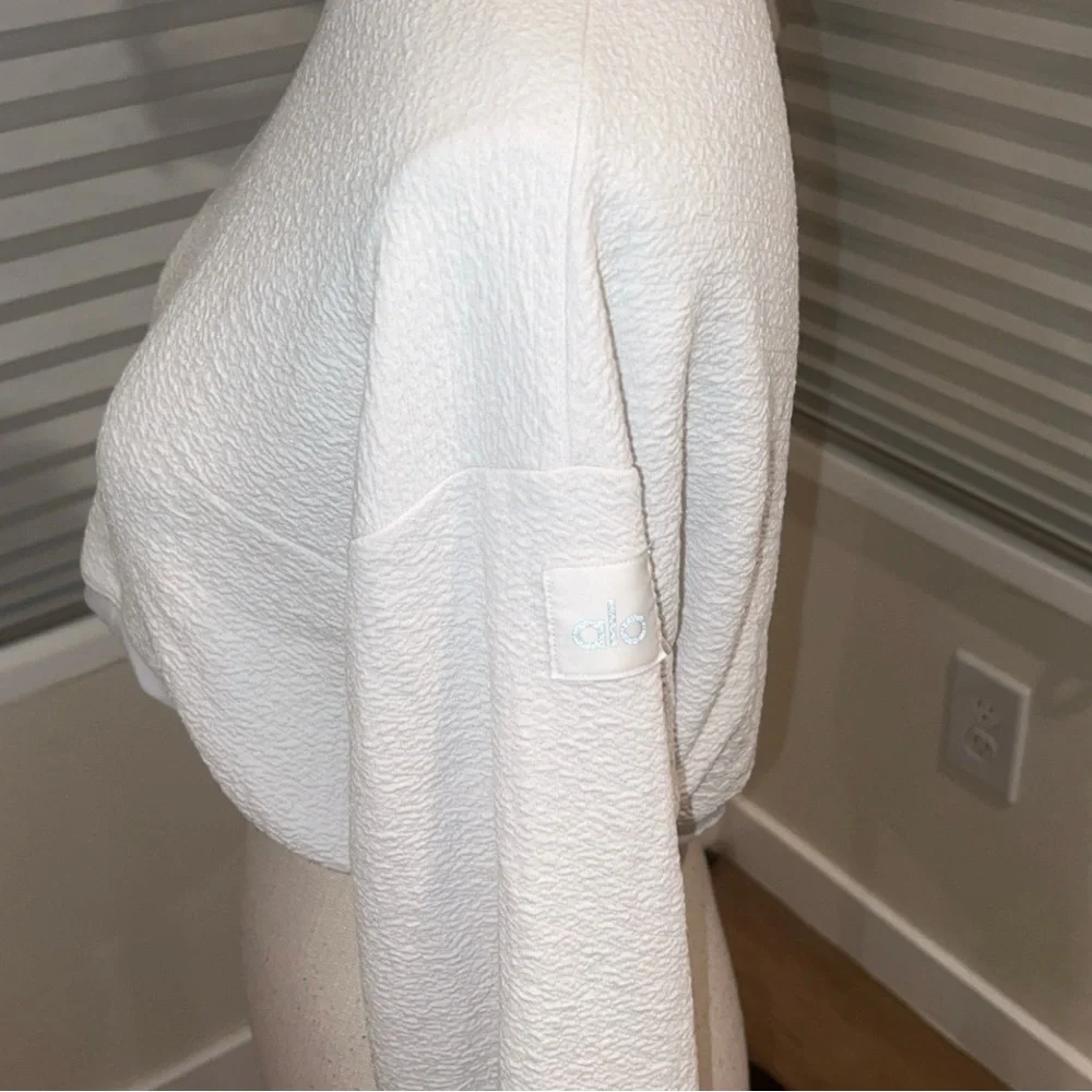 ALO Yoga chic cozy