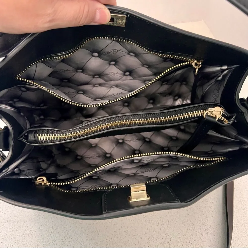 Betsey Johnson Wrapped Up In You Satchel E4