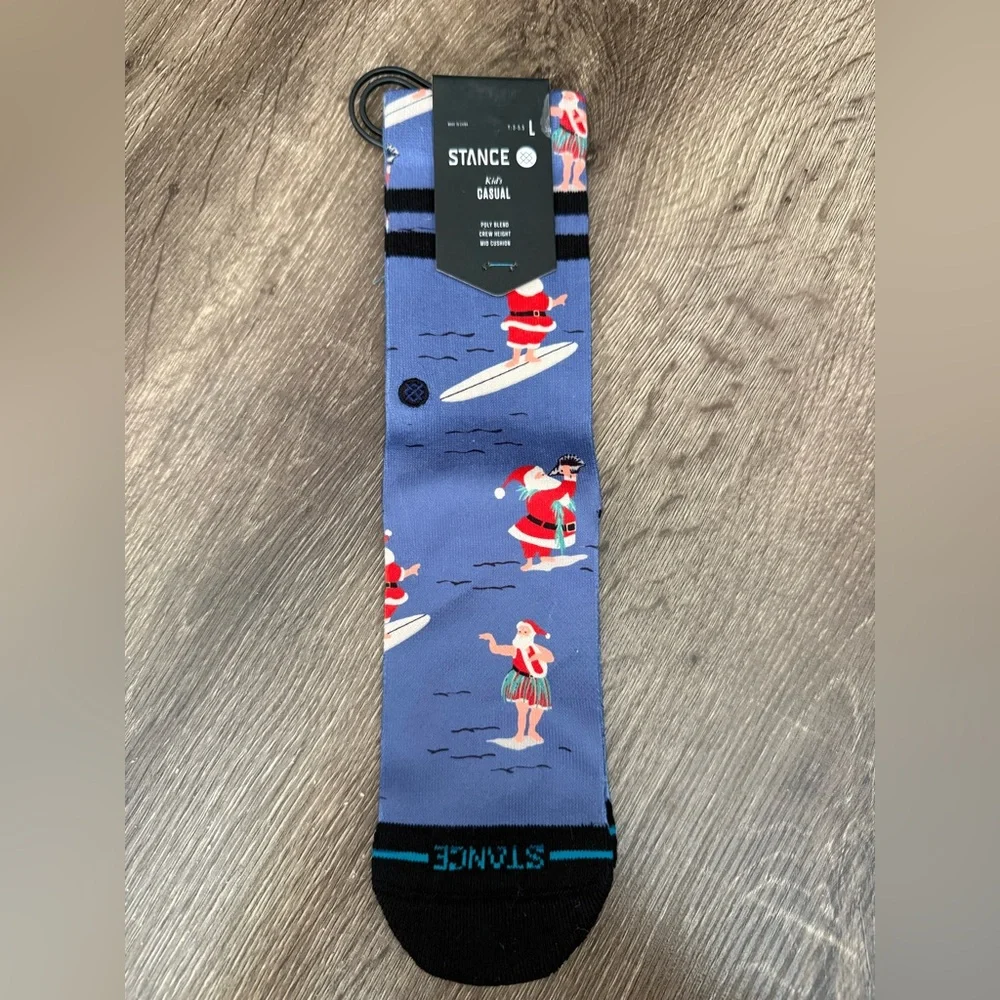 🆕 Stance Kids Casual Crew Socks Surfing Santa Blue Novelty Crew Size L 3–5.5