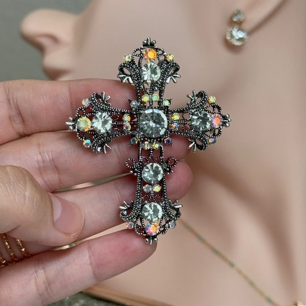 ⚜️❤️‍🔥 Vintage Style Rhinestone Cross Brooch-Pendant 💫💎
