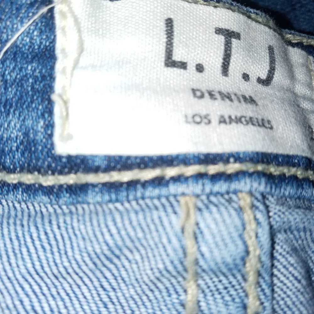 L.T.J. left knee