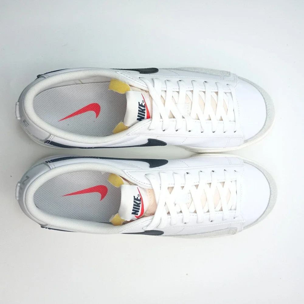 Nike blazer low