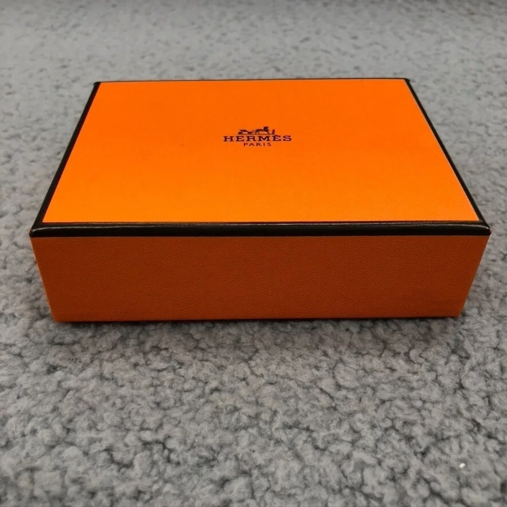 HERMÈS *all items
