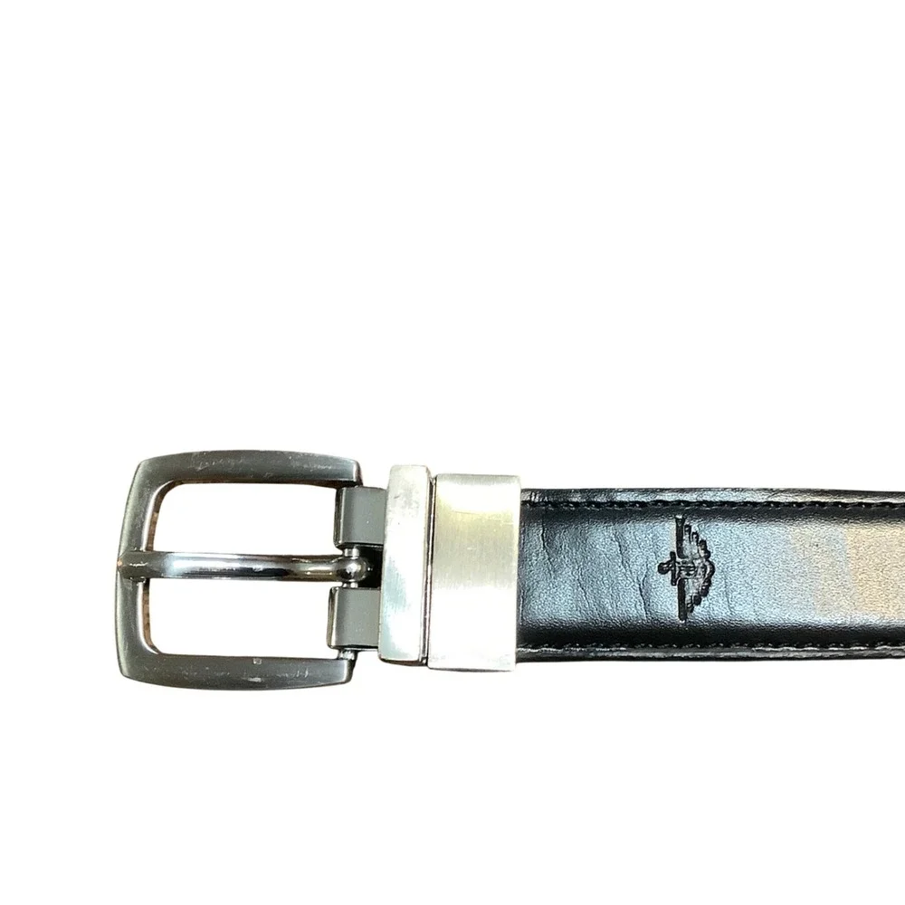 Dockers reversible belt
