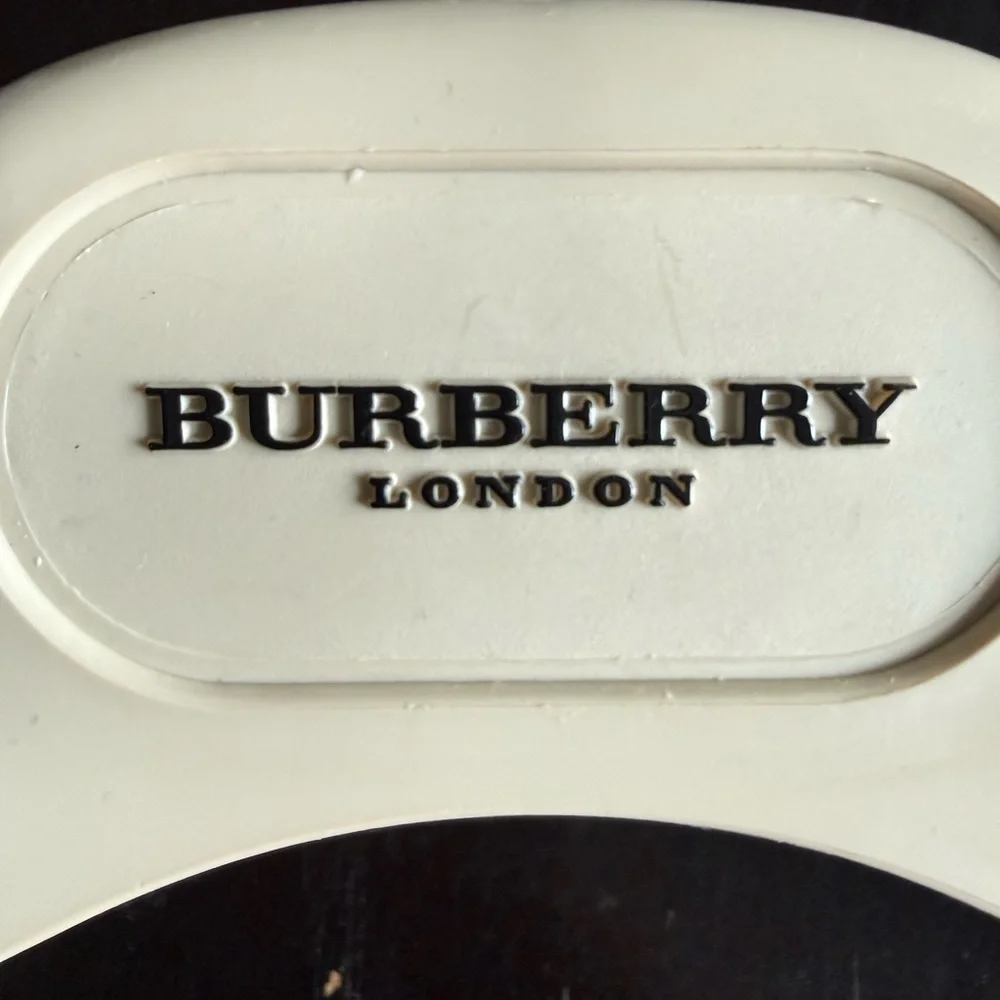 Burberry london beige