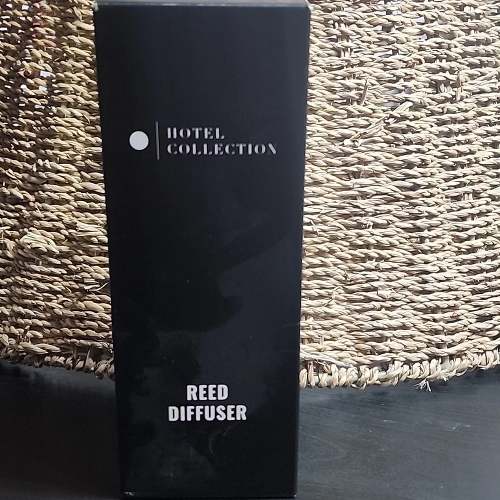 Hotel Collection fragrant reed