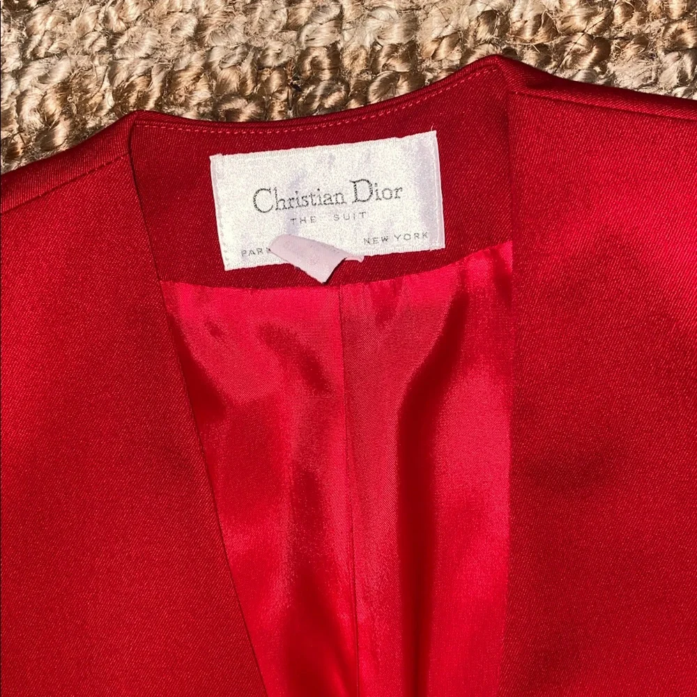 Dior bold red