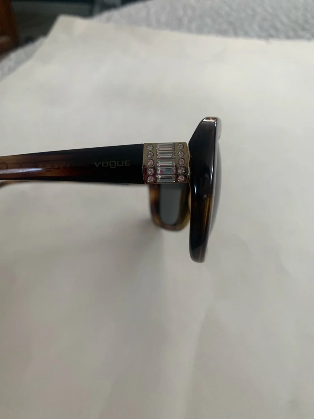 vogue frame