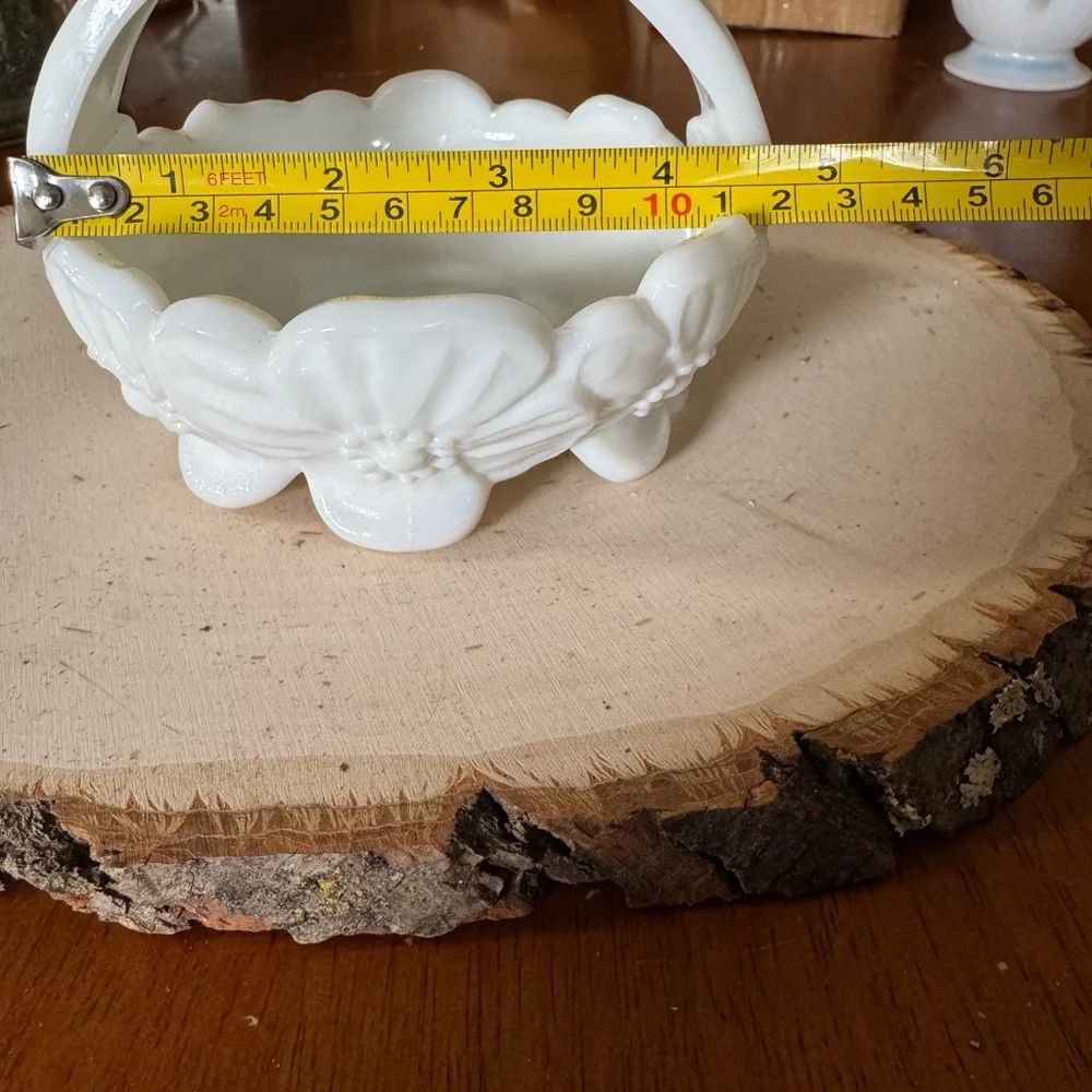 Westmoreland vintage basket